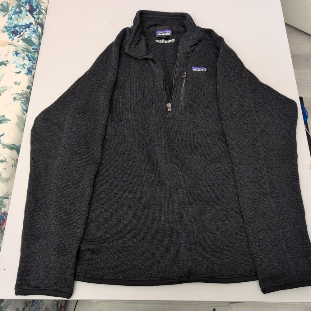 Patagonia Black Half-Zip Fleece Pullover